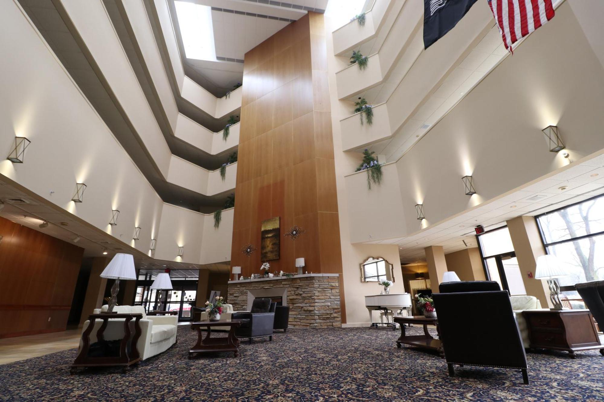 Hotel Mead&Conference Center Wisconsin Rapids Exterior foto