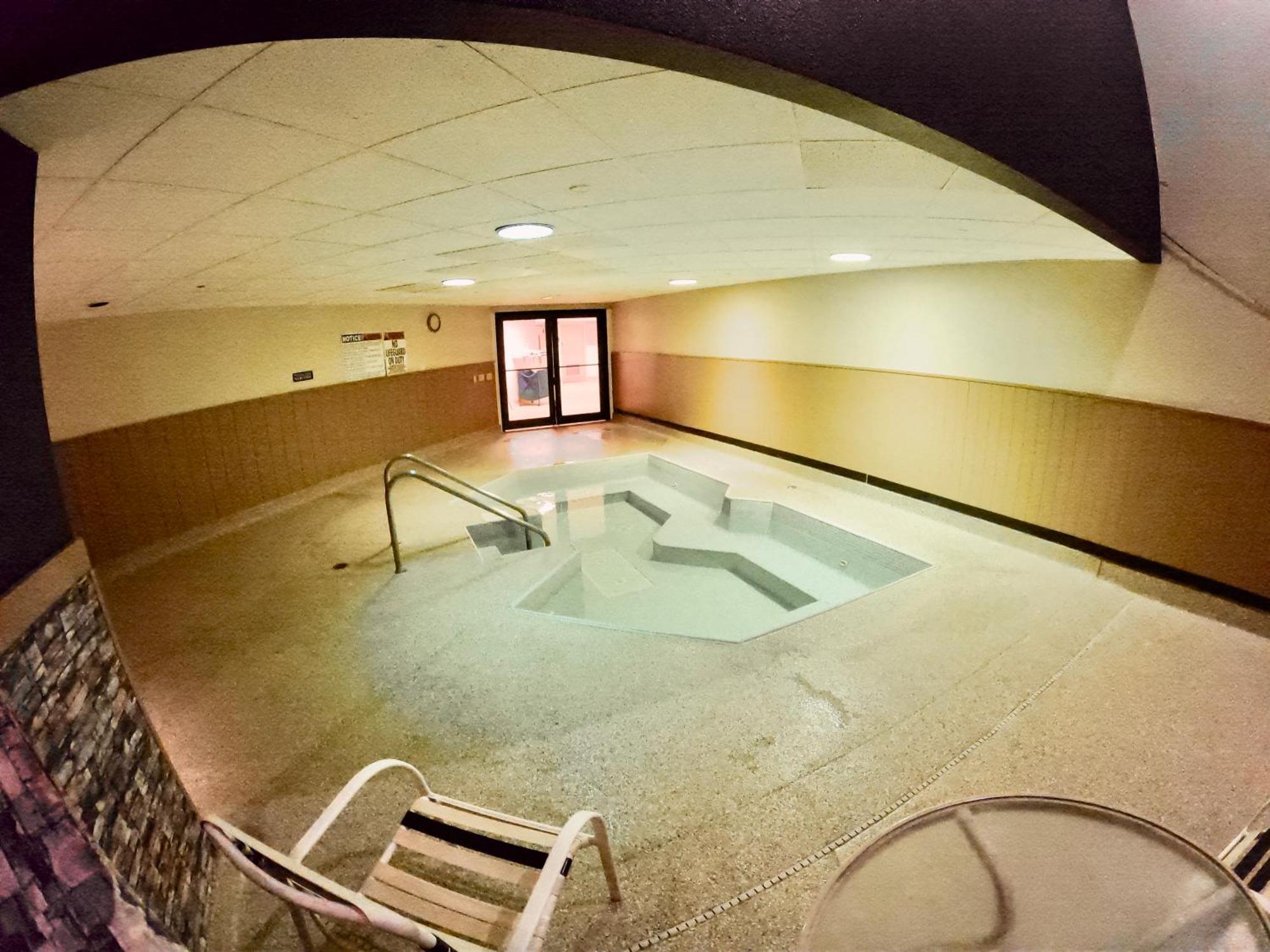 Hotel Mead&Conference Center Wisconsin Rapids Exterior foto