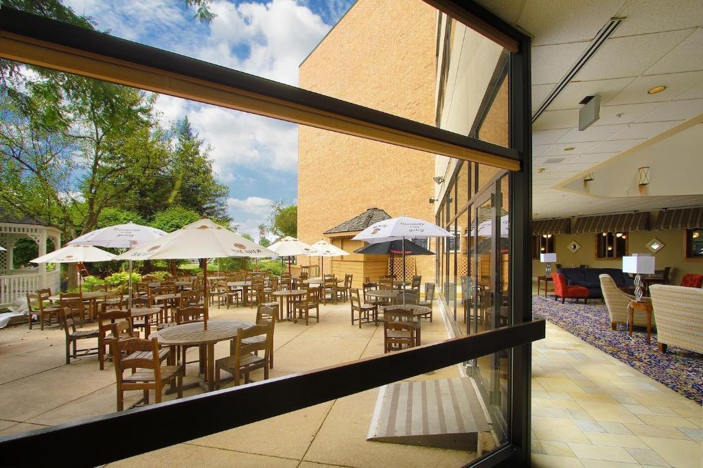 Hotel Mead&Conference Center Wisconsin Rapids Exterior foto