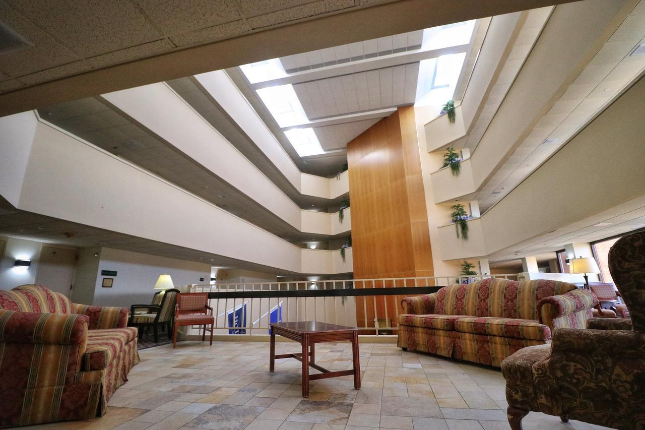 Hotel Mead&Conference Center Wisconsin Rapids Exterior foto